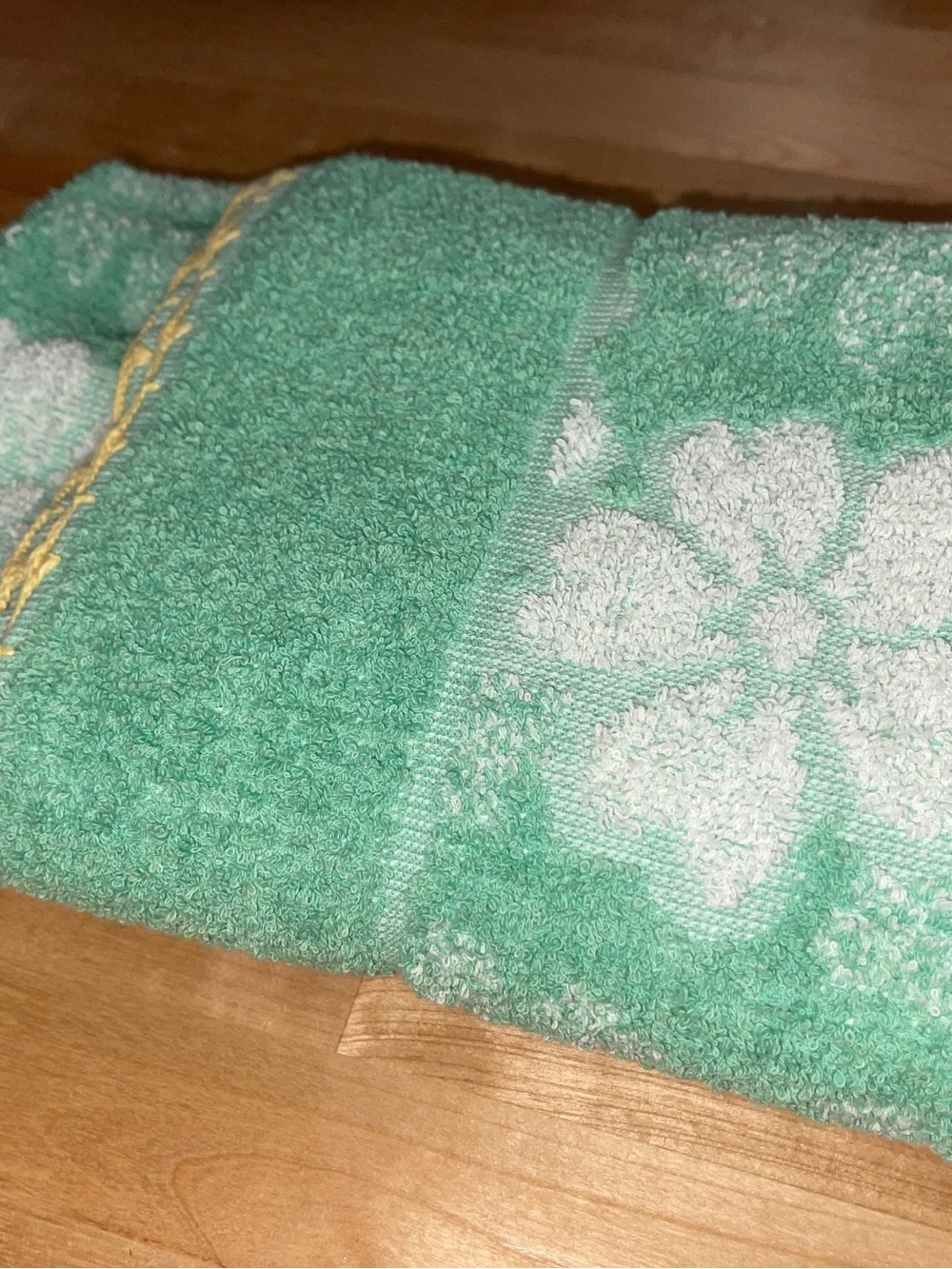 Vintage green floral bath towel